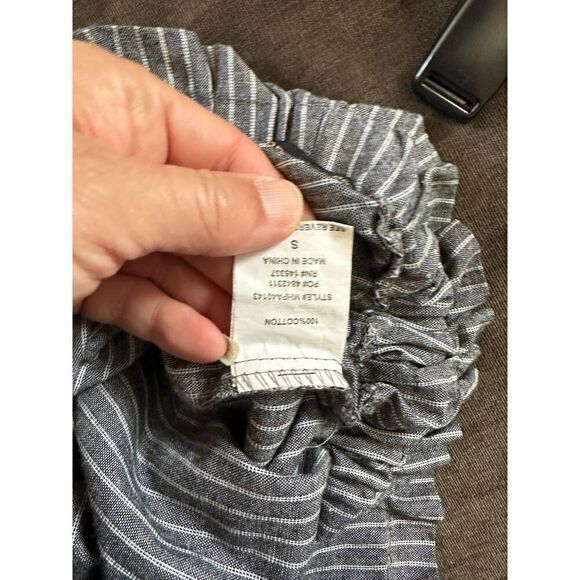 Hesperus Gray and White Shorts - Picture 4 of 7